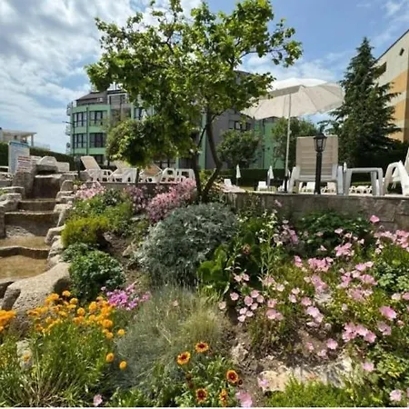 Complex-lesso Διαμέρισμα Ράβντα