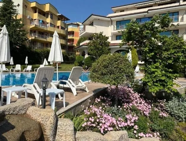 Apartment Complex-lesso *